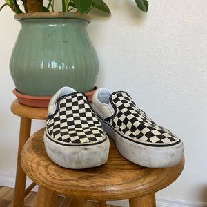 VANS CHECKERED SLIP ON PLATFORM
